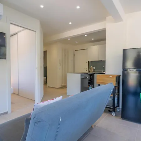 Calme 2p Refait A Neuf Avec Terrasse Et Wifi A - Fr-1-196-340 * Menton