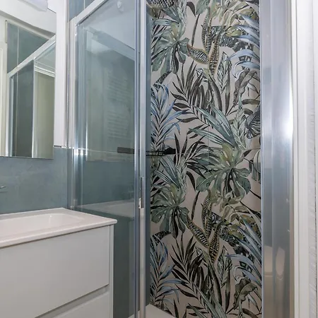 Calme 2p Refait A Neuf Avec Terrasse Et Wifi A - Fr-1-196-340