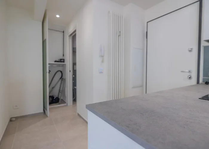 Apartment Calme 2p Refait A Neuf Avec Terrasse Et Wifi A - Fr-1-196-340 Menton